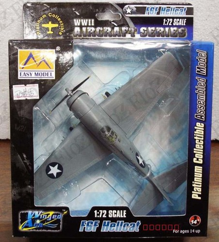 WWII Grumman F6F Hellcat VF-4 1942 1/72 plane finished Easy model - Picture 5 of 8
