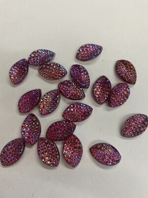 18x13MM VINTAGE WEST GERMAN GLASS RUBY/RED AB WAVED LEAF JEWELS (24 PCS)