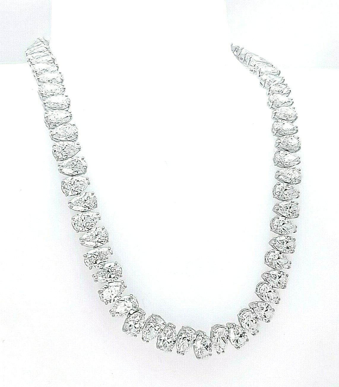 New 100% Authentic SWAROVSKI White Pearl Cut Crystal Millenia