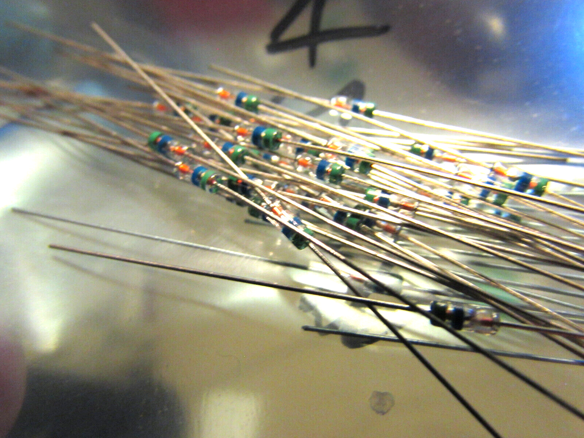1SS97 NEC Japan UHF Mixer Epitaxial Schottky Barrier Diode (4pcs
