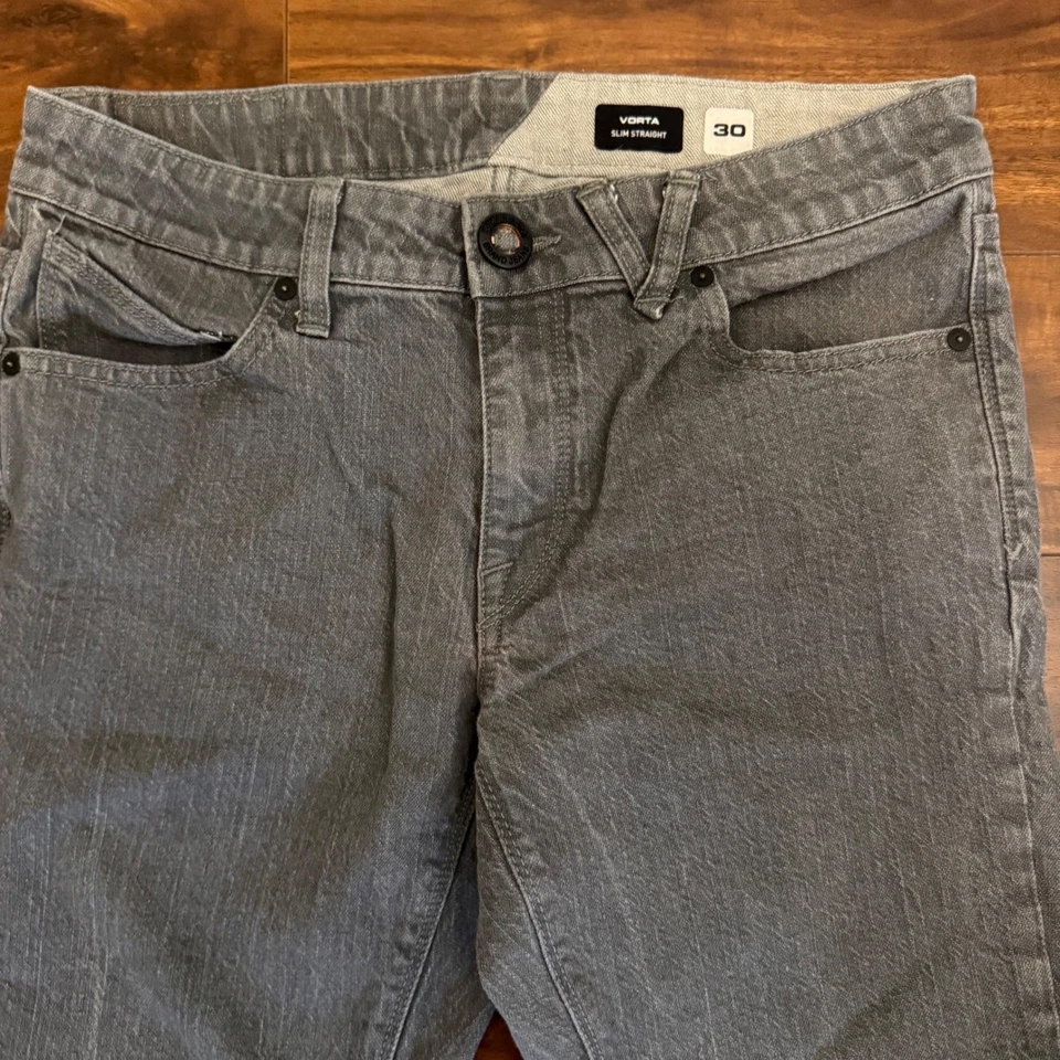 Volcom Vorta Slim Straight Mens Gray Jeans Size 30 Denim Skate Style Streetwear - Image 3 of 4