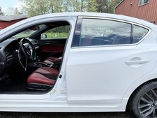 2019-2022 Acura Ilx Left Driver Side Rocker With Post White 2019-2022 Acura Ilx Left Driver Side Rocker With Post White
