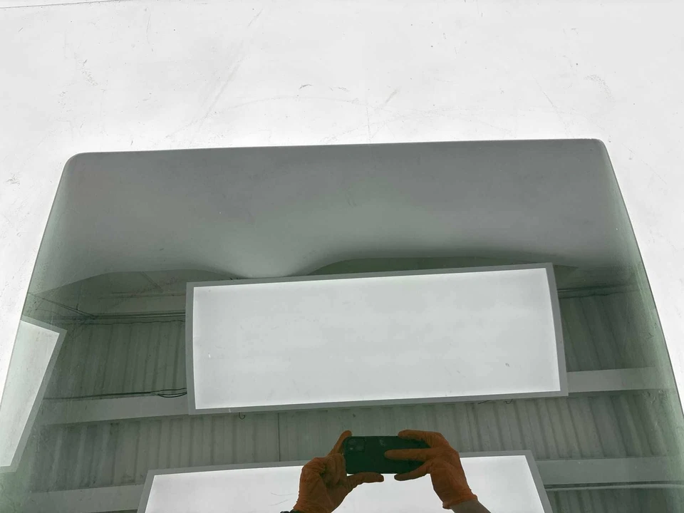 2015 - 2020 Chevrolet Tahoe Rear Left Driver Side Door Window Glass OEM - Image 2 of 4