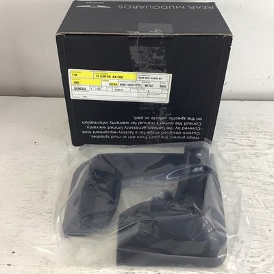 Genesis Rear Mud Guard Kit G9F46-AK100 BRAND NEW G80
