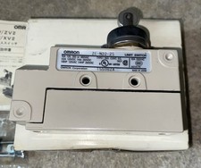 OMRON ZE-N22-2S Limit Switch NEW in Box