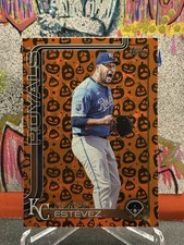 2025 Topps Update Carlos Estevez Jack O’Lantern Foil Parallel #US237 Royals