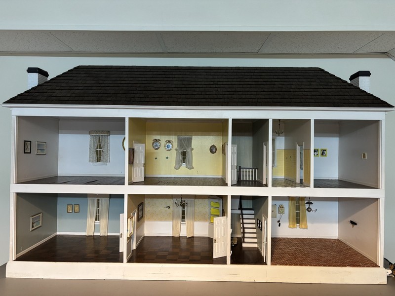 Custom Dollhouse Miniature Dollhouse 1:12 Scale FOR00