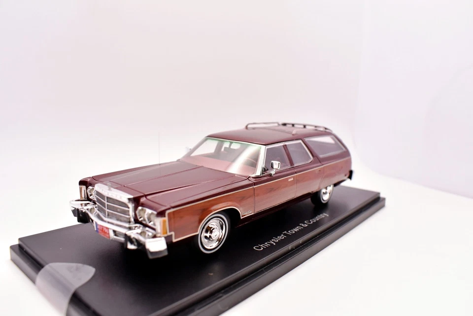 Coche Vehículos American Cars Escala 1:43 Chrysler Town And Country Neo Foto 3 de 4