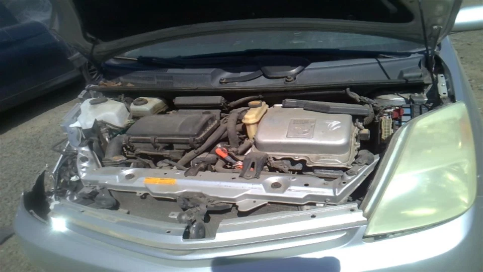 Conjunto de filtro de aire usado se adapta a: Toyota Prius 2005 grado A Foto 2 de 4