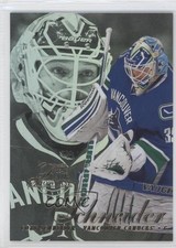 2012-13 Fleer Retro 1996-97 Flair Showcase Row 2 Design Cory Schneider #33 0a1