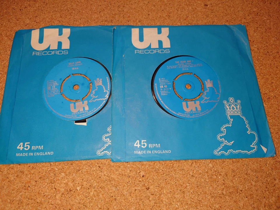 2x 10cc The Dean And I/Bee In My Bonnet+Silly Love/SacroIliac Vinyl 45 Singles M - Image 2 of 4