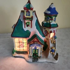 Christmas Village Teddy Bears Lighted Building Toy Shop Power Cord 6"X6.5" k9