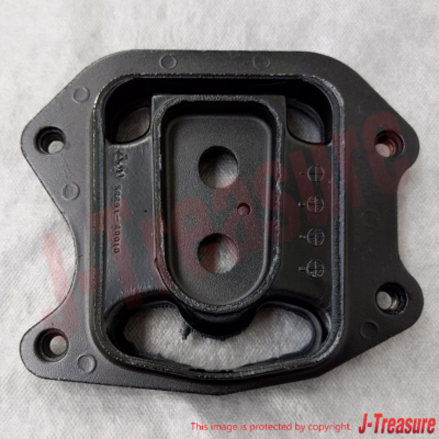 専用 2 TOYOTA CAMRY SV25 88-91 Genuine Rear Differential Support Member