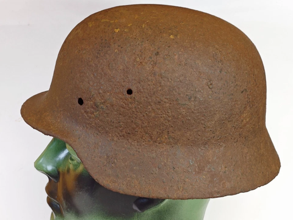 Reliquia originale WW2 WWII tedesco M40 ELMETTO taglia 64 da fronte Kurland - Immagine 2 di 4