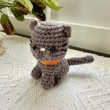 Handmade Crochet Cat Keychain/Crochet Cat/Stuffed Animal Cat Keychain SGZ084 