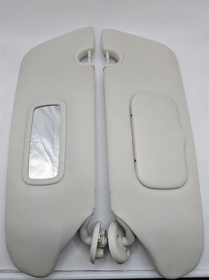 2008-2016 Dodge Grand Caravan Driver & Passenger Side Sun Visor Pair Set White Foto 2 de 3