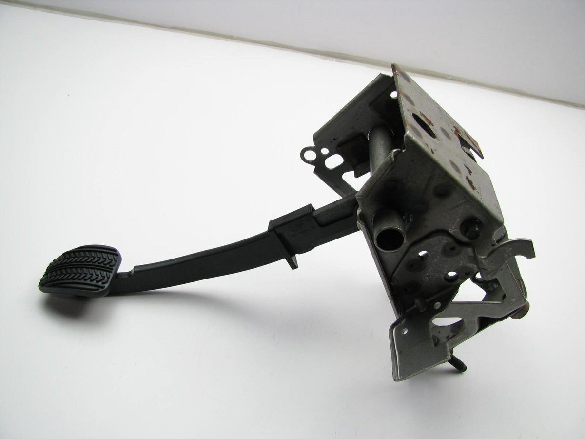 NEW - OUT OF BOX - OEM Ford F6ZC-9C962-BD Brake Pedal 1996