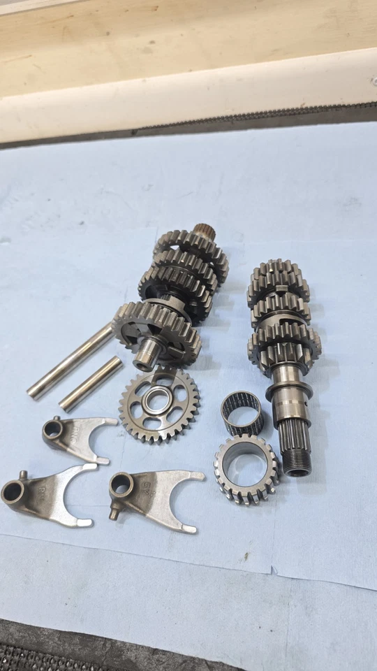 Honda Crf250r 2004-2009 transmisión Tranny montaje engranajes 2008  Foto 2 de 4