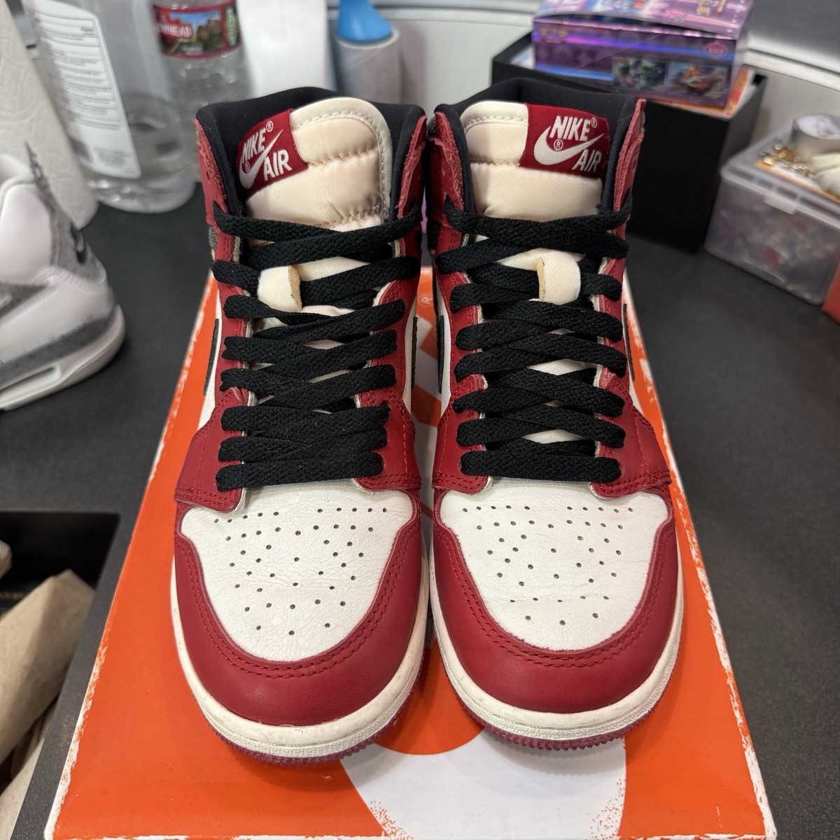 Jordan 1 High Lost and Found GS Size 4 Youth USED View 2