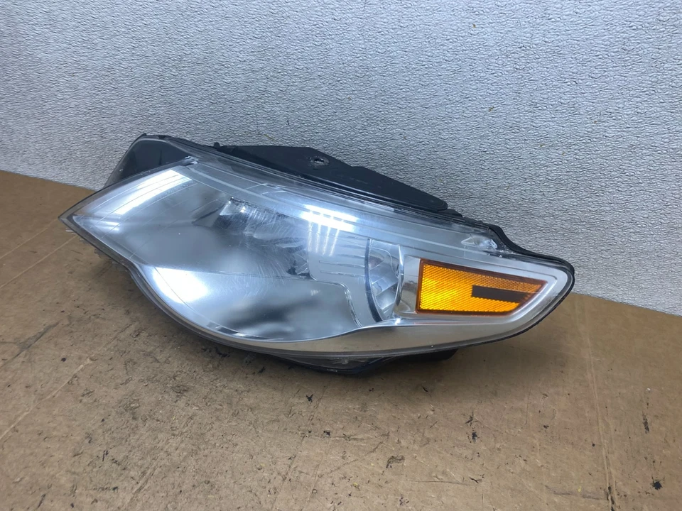 Faro halógeno izquierdo conductor Volkswagen CC 2009-2012 OEM T5254 DW Foto 2 de 4