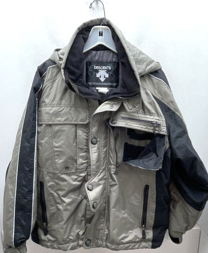 Descente Men's Gray Insulated Pockets Waterproof Hooded Winter Ski Jacket SZ L