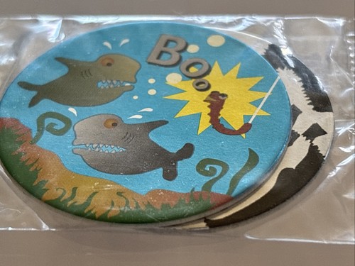 Land O Lakes Pogs Set Of 2 NIP Sealed Pkg Worm Scares Fish “BOO” Cant See Other - Picture 9 of 13