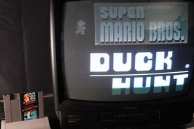 Nintendo Super Mario Bros. / Duck Hunt NES vintage original video game 1985