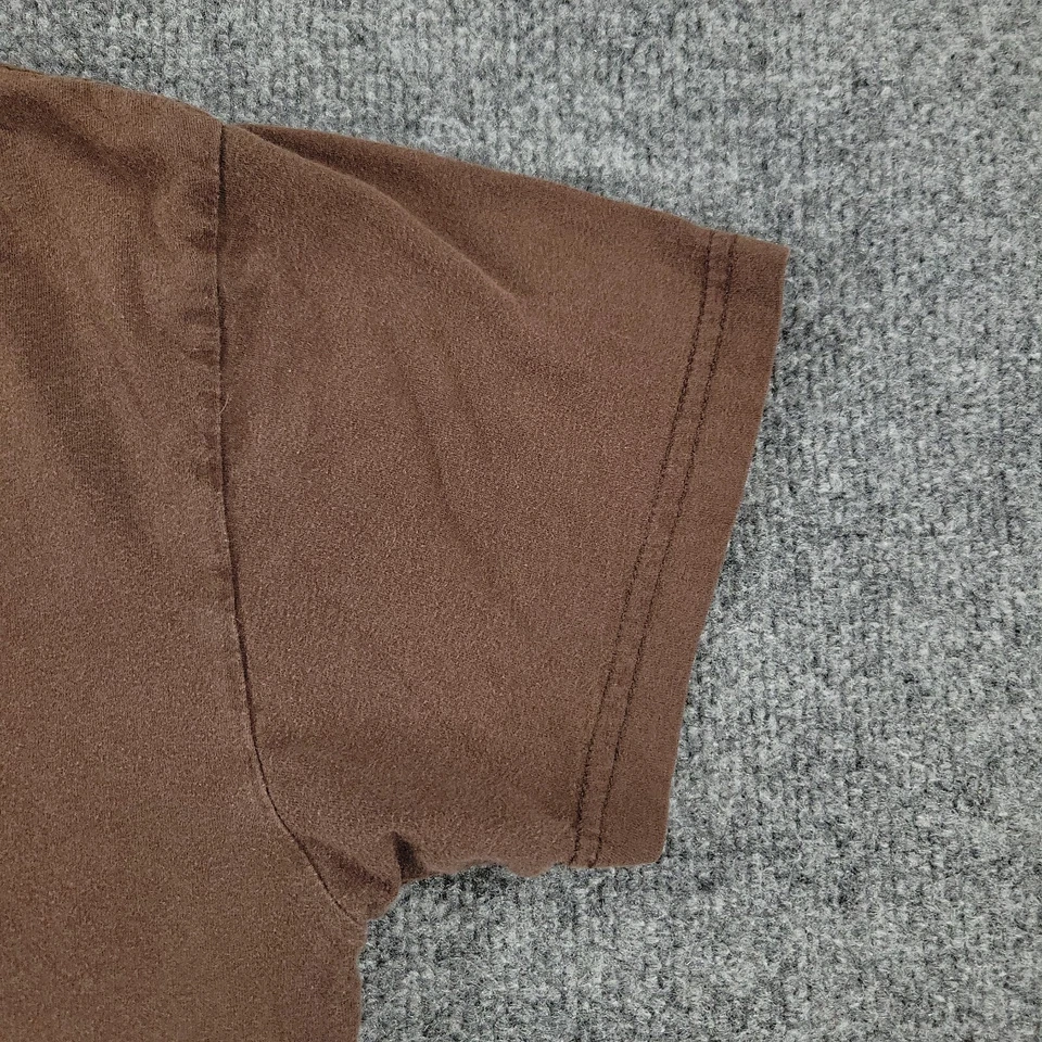 Camisa Away We Go Hombres Mediana Marrón Película Gráfica Camiseta Cuello Redondo Manga Corta Adulto Foto 4 de 4