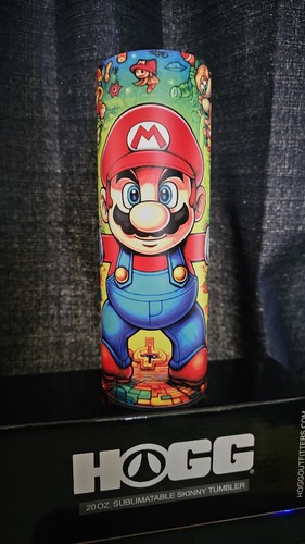 Mario GLOW IN THE DARK 20 oz vaso con paja y tapa (TOTALMENTE NUEVO) - Imagen 4 de 6