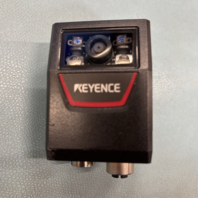 KEYENCE SR-750H Sensor Ethernet DC M12 inkl. Montagewinkel