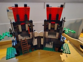 Lot of 2 Vtg Lego Castle Majisto's Magical Workshop 6048 & Catapult Crusher 6032