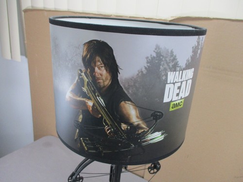 The WALKING DEAD Daryl Dixon with ICONIC CROSS BOW Table Lamp 24" Tall - Picture 14 of 17