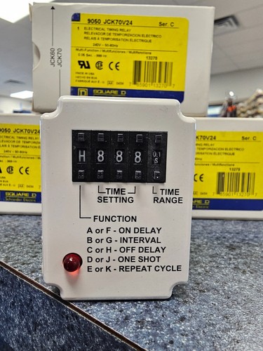 9050JCK70V24 TIME DELAY RELAY BY SQUARE D NEW OLD STOCK - Picture 4 of 5