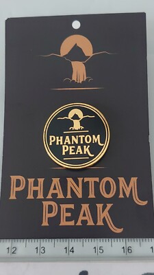 Phantom Peak Pin Anstecker Theater RPG Puzzle Open World Adventure Show London NEU