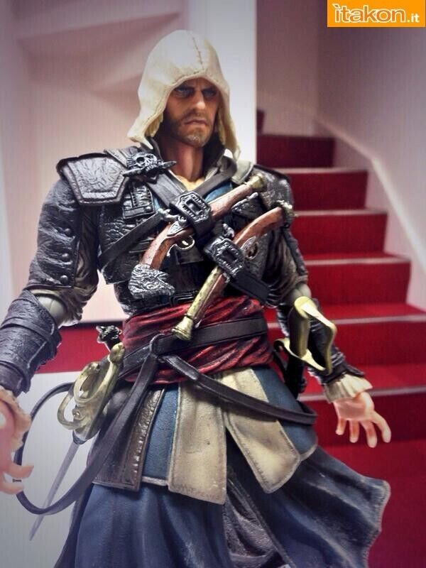 Assassin's Creed IV Black Flag Edward Kenway Cosplay Costume Standard  Version