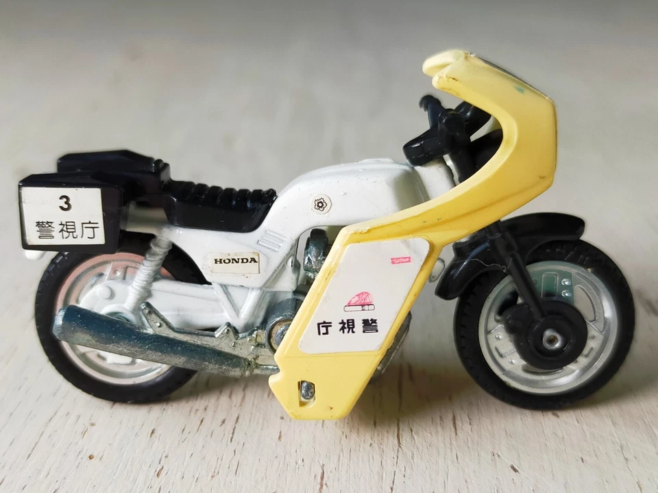 Vintage Tomica Toys Honda CB750F 1:34 Motorcycle Police White Good Made In Japan - Image 4 of 4