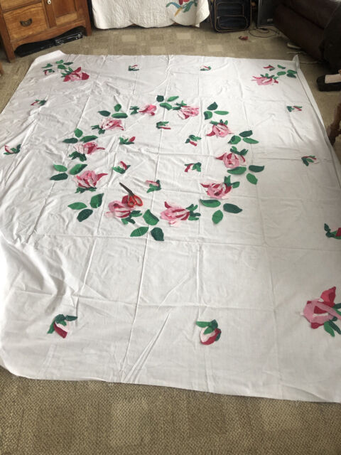 Vintage Progress Garland of Roses 1428 Applique Quilt Top Kit