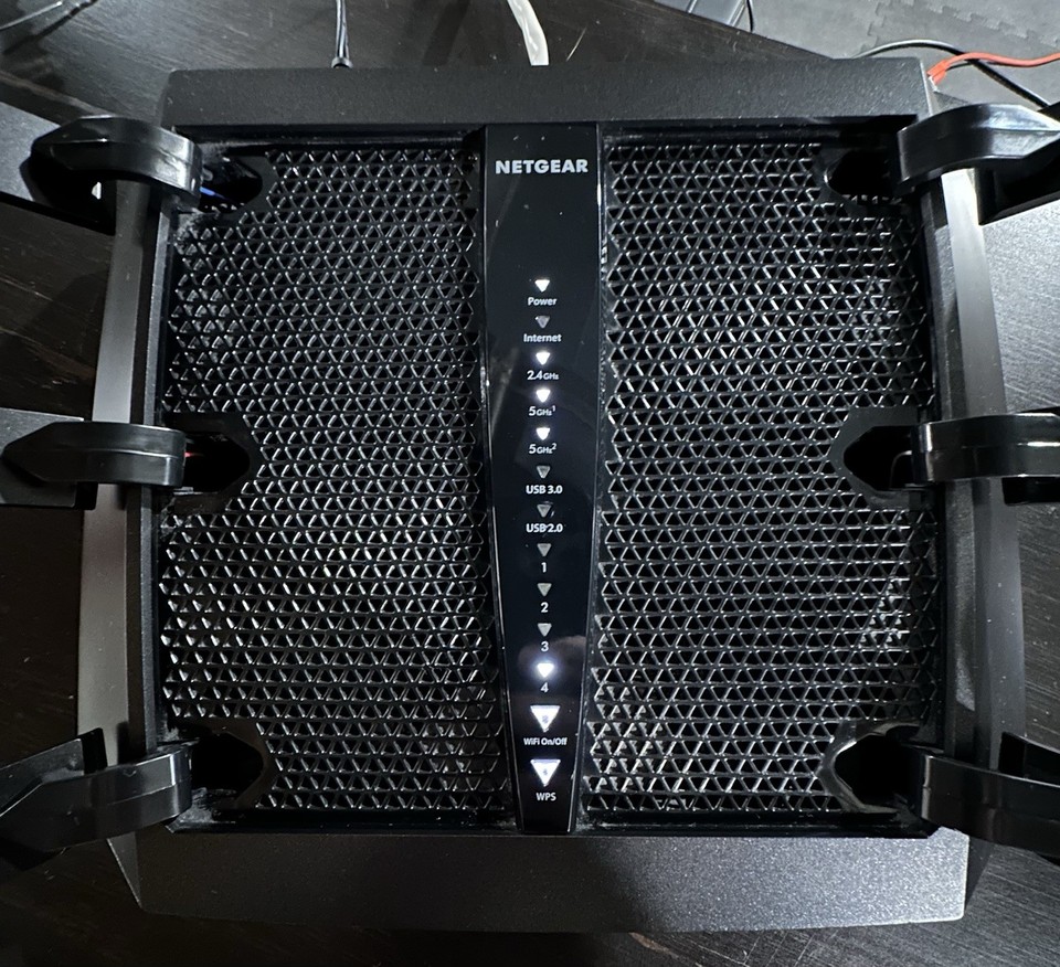 NETGEAR Nighthawk X6 AC3200 Smart Tri-Band WiFi Router Black, 3.2Gbps ...