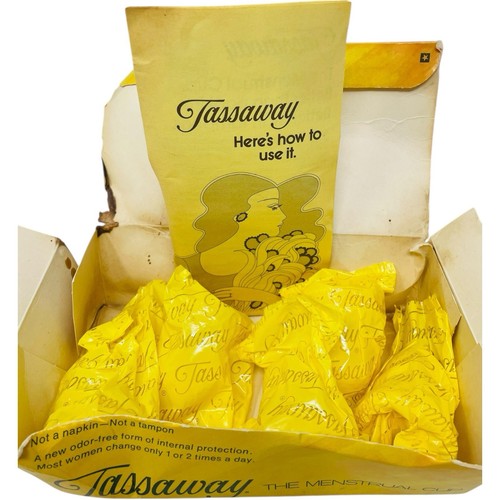 1972 Tassaway Menstruationstassen 5 Stück mit Originalkarton und Anleitung