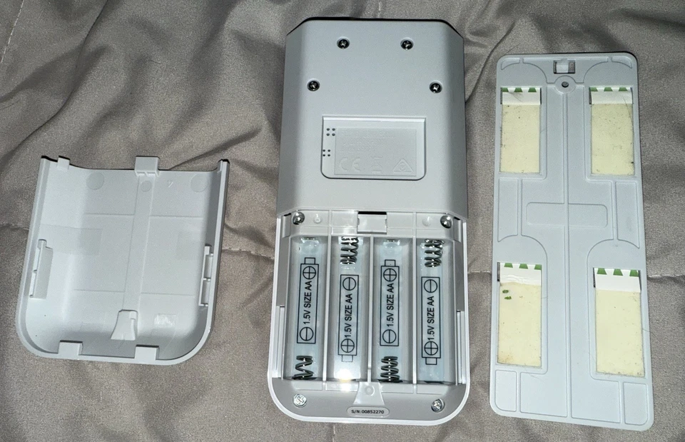 SimpliSafe WIRELESS KEYPAD (KP3W) White 3rd GEN. Home Business Alarm Security - Image 3 of 4