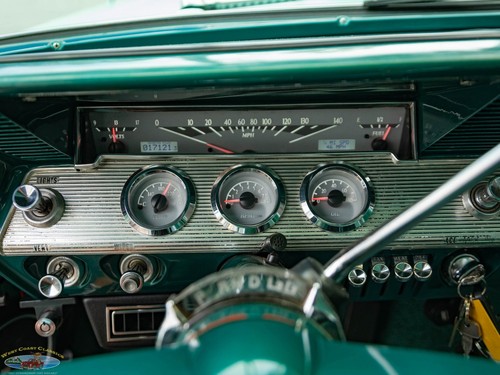 1961 Chevrolet Impala 2 Door Hardtop Custom 350 V8 with EFI & AC - Picture 34 of 40