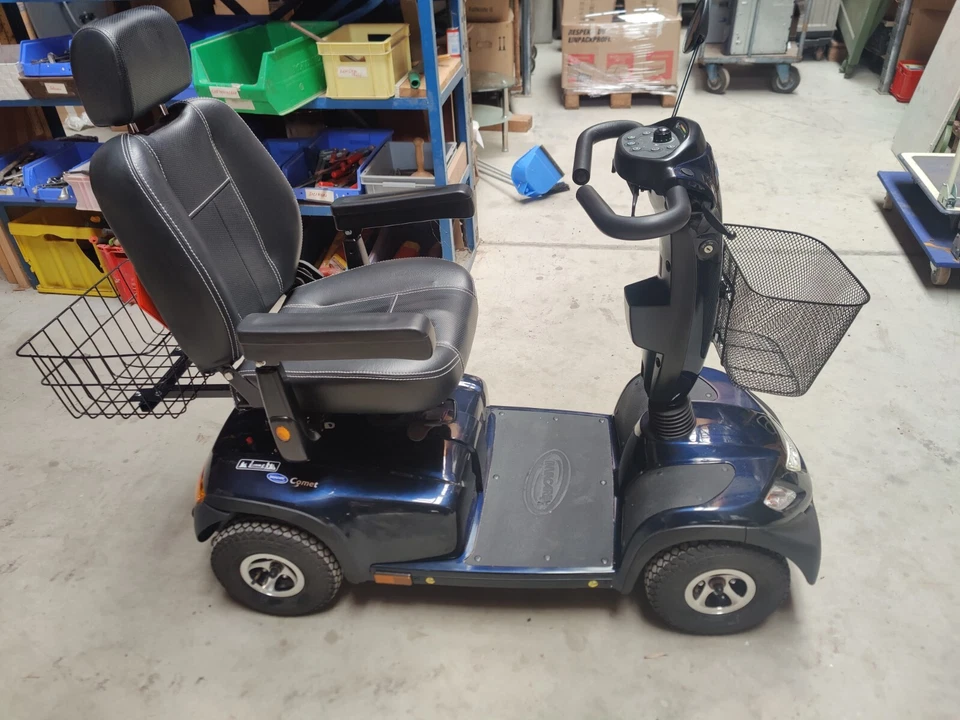 Invacare Comet Elektromobil • Seniorenmobil bis 220 kg • 10 KM/H • Batterie Neu