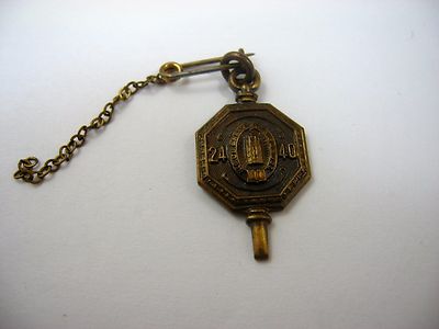Vintage 1940 Simon Gratz High School Watch Fob Key Charm Brass Lapel Pin Phila