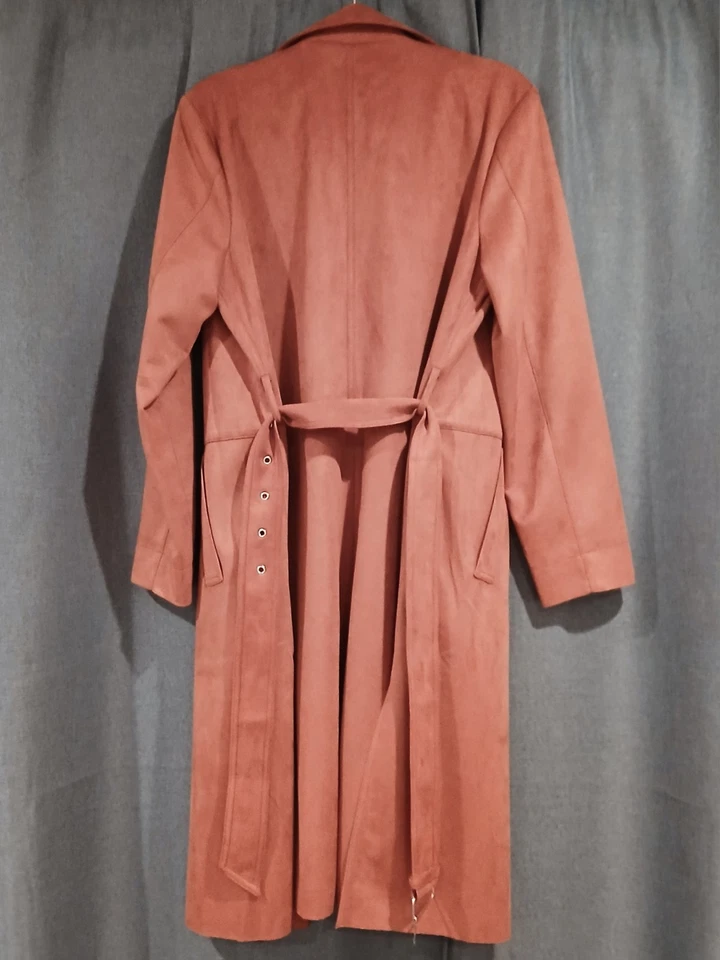 Gabardina larga Elizabeth&James GRANDE cinturón de gamuza sintética naranja óxido nueva sin etiquetas Foto 3 de 4