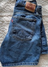 Levi's 501 Women s Blue Denim Jean Shorts Medium Wash Button Fly; Size 26
