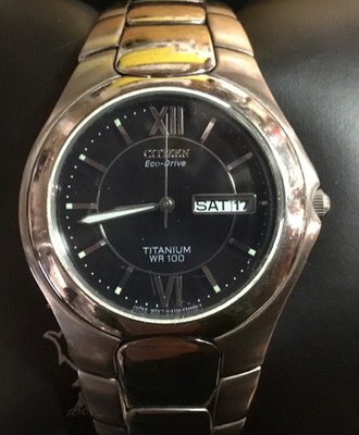 CITIZEN ECO-DRIVE E101 K18434 WR 100m Titanium Day/Date Works Great