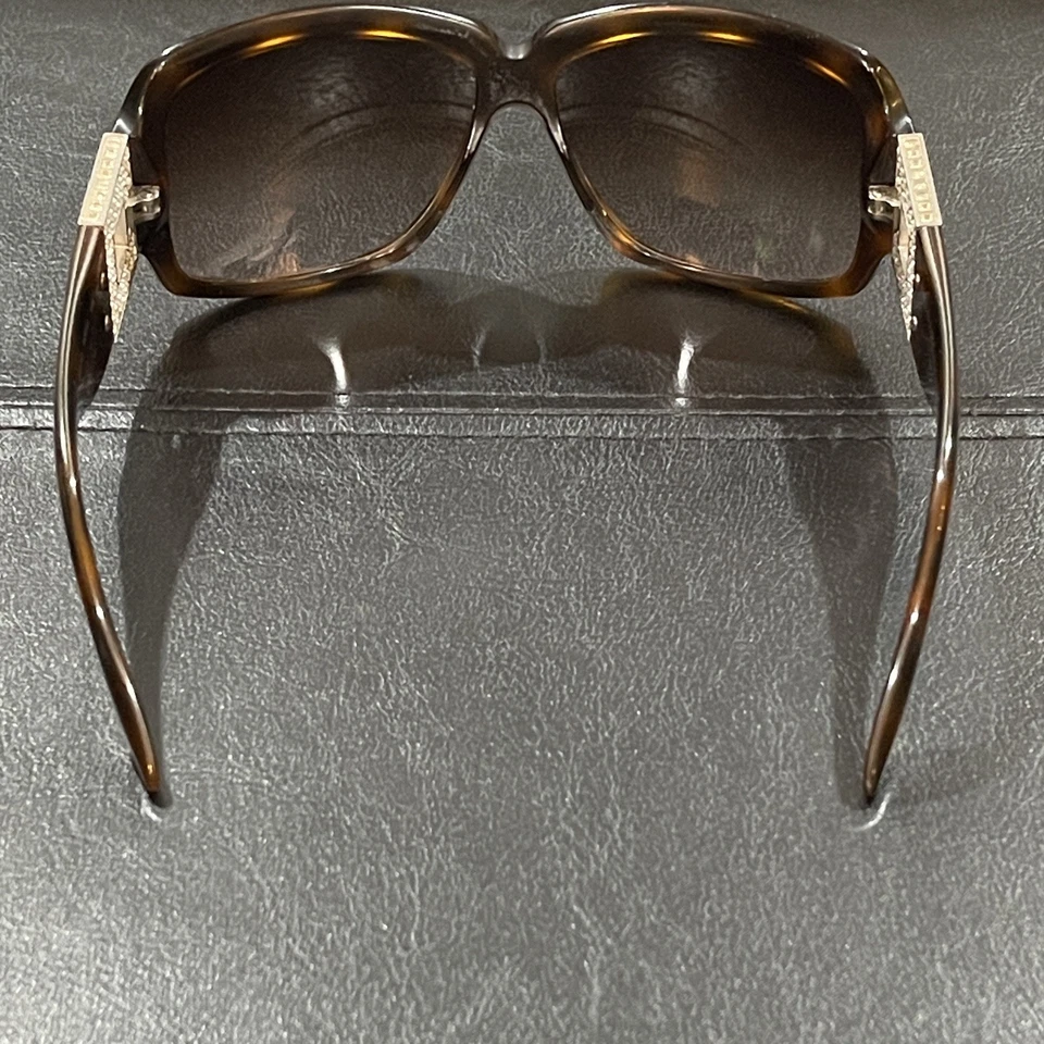 Bvlgari 8019b Sunglasses in color 54473 - Image 4 of 4