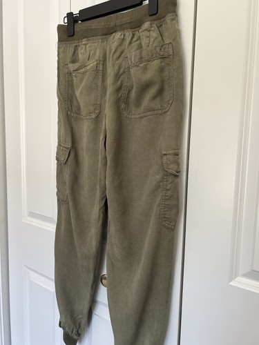 American Eagle Hose grün Cargo elastischer Bund Baggy Jogger Bein - Damengröße 2 - Bild 15 von 20