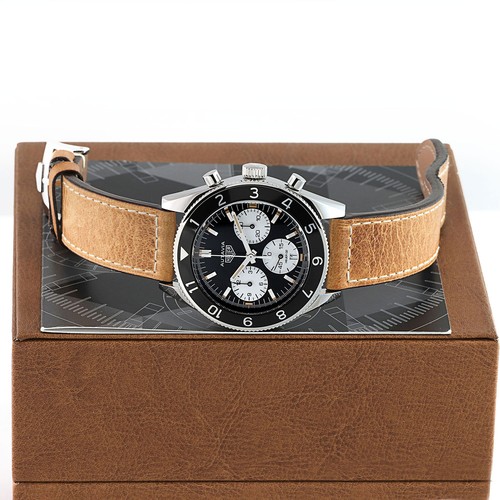 Tag Heuer Autavia Heritage Calibre Heuer 02 42mm CBE2110.FC8226 - Picture 7 of 10
