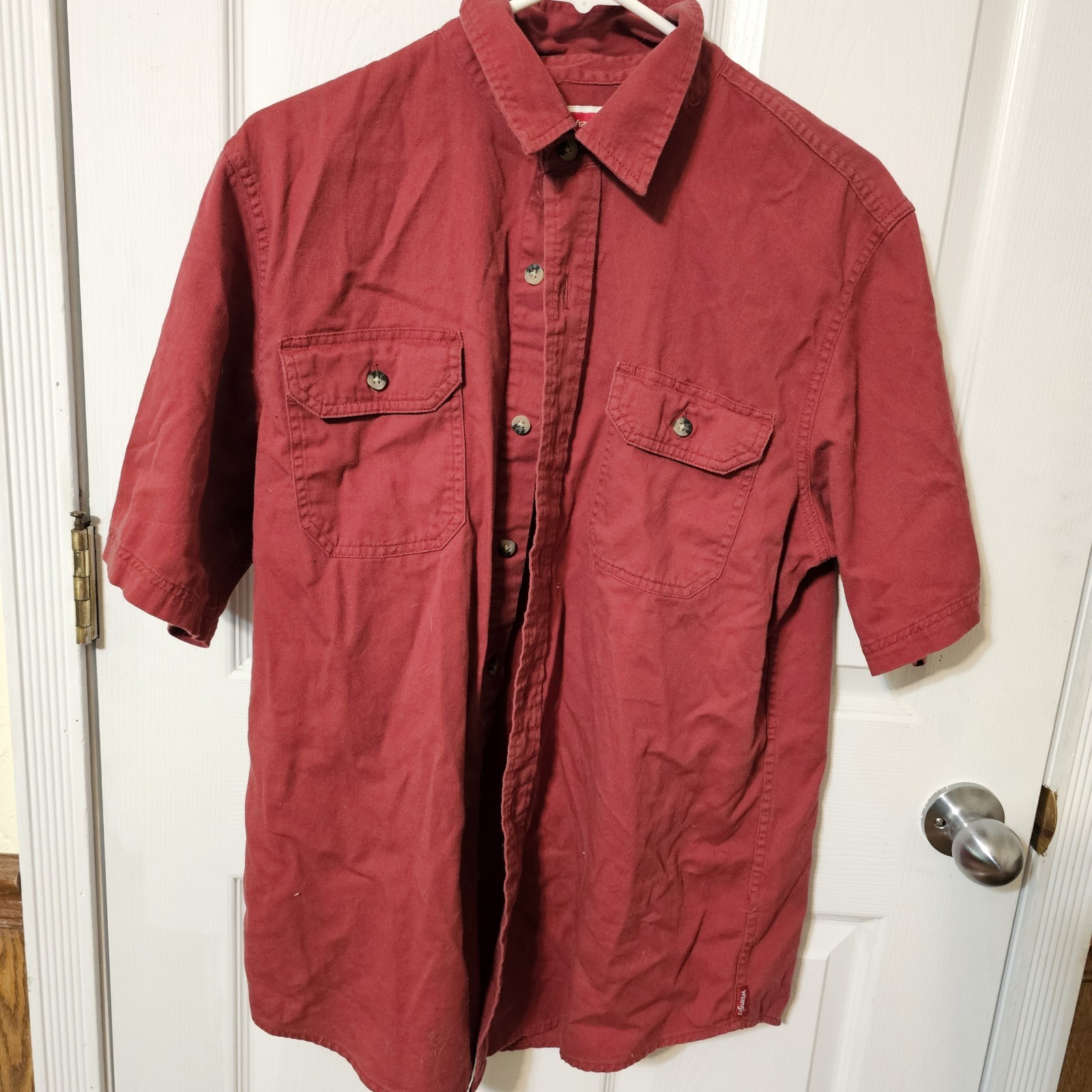 Wrangler Short Sleeve Button Down Shirt Mens Red Sz Medium